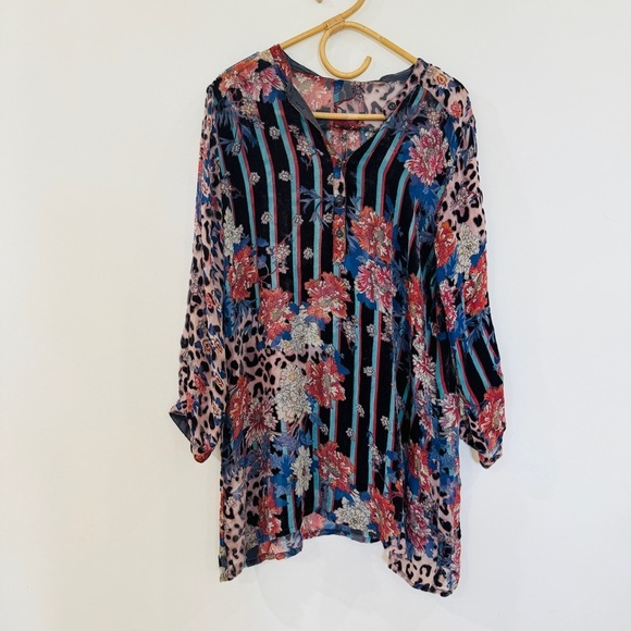 Johnny Was silk blend tunic blouse NEW - Picture 4 of 10